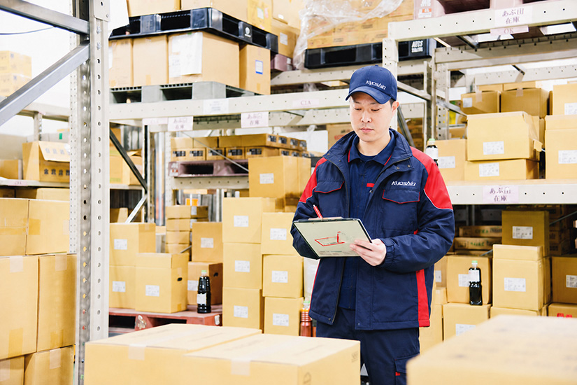 検品作業等、出荷配送準備